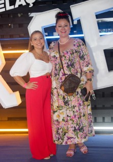 
<a style='margin-left: 5px;' class='btn btn-xs btn-social btn-facebook' href='https://www.facebook.com/sharer/sharer.php?u=https://www.galeramix.com.br/imagem/a129/800-800-90/conteudo/site_galerias/129/img1030.jpg' rel='popup' data-width='500' data-height='400'><i class='fa fa-facebook'></i>Compartilhar <span class='hidden-xs'>no Facebook</span>
</a> 
<a class='btn btn-default btn-xs' target='_blank' href='imagem/a129/800-800-90/conteudo/site_galerias/129/img1030.jpg'>
<span class='glyphicon glyphicon-cloud-download'></span> Salvar
</a>
