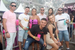 
<a style='margin-left: 5px;' class='btn btn-xs btn-social btn-facebook' href='https://www.facebook.com/sharer/sharer.php?u=https://www.galeramix.com.br/imagem/a129/800-800-90/conteudo/site_galerias/129/img1074.jpg' rel='popup' data-width='500' data-height='400'><i class='fa fa-facebook'></i>Compartilhar <span class='hidden-xs'>no Facebook</span>
</a> 
<a class='btn btn-default btn-xs' target='_blank' href='imagem/a129/800-800-90/conteudo/site_galerias/129/img1074.jpg'>
<span class='glyphicon glyphicon-cloud-download'></span> Salvar
</a>
