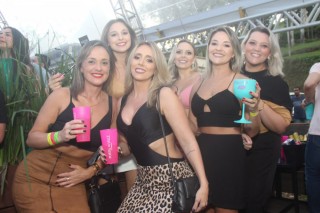 
<a style='margin-left: 5px;' class='btn btn-xs btn-social btn-facebook' href='https://www.facebook.com/sharer/sharer.php?u=https://www.galeramix.com.br/imagem/a129/800-800-90/conteudo/site_galerias/129/img1089.jpg' rel='popup' data-width='500' data-height='400'><i class='fa fa-facebook'></i>Compartilhar <span class='hidden-xs'>no Facebook</span>
</a> 
<a class='btn btn-default btn-xs' target='_blank' href='imagem/a129/800-800-90/conteudo/site_galerias/129/img1089.jpg'>
<span class='glyphicon glyphicon-cloud-download'></span> Salvar
</a>
