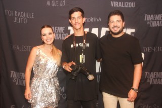 
<a style='margin-left: 5px;' class='btn btn-xs btn-social btn-facebook' href='https://www.facebook.com/sharer/sharer.php?u=https://www.galeramix.com.br/imagem/a129/800-800-90/conteudo/site_galerias/129/img1168.jpg' rel='popup' data-width='500' data-height='400'><i class='fa fa-facebook'></i>Compartilhar <span class='hidden-xs'>no Facebook</span>
</a> 
<a class='btn btn-default btn-xs' target='_blank' href='imagem/a129/800-800-90/conteudo/site_galerias/129/img1168.jpg'>
<span class='glyphicon glyphicon-cloud-download'></span> Salvar
</a>
