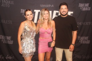 
<a style='margin-left: 5px;' class='btn btn-xs btn-social btn-facebook' href='https://www.facebook.com/sharer/sharer.php?u=https://www.galeramix.com.br/imagem/a129/800-800-90/conteudo/site_galerias/129/img1170.jpg' rel='popup' data-width='500' data-height='400'><i class='fa fa-facebook'></i>Compartilhar <span class='hidden-xs'>no Facebook</span>
</a> 
<a class='btn btn-default btn-xs' target='_blank' href='imagem/a129/800-800-90/conteudo/site_galerias/129/img1170.jpg'>
<span class='glyphicon glyphicon-cloud-download'></span> Salvar
</a>
