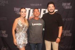 
<a style='margin-left: 5px;' class='btn btn-xs btn-social btn-facebook' href='https://www.facebook.com/sharer/sharer.php?u=https://www.galeramix.com.br/imagem/a129/800-800-90/conteudo/site_galerias/129/img1171.jpg' rel='popup' data-width='500' data-height='400'><i class='fa fa-facebook'></i>Compartilhar <span class='hidden-xs'>no Facebook</span>
</a> 
<a class='btn btn-default btn-xs' target='_blank' href='imagem/a129/800-800-90/conteudo/site_galerias/129/img1171.jpg'>
<span class='glyphicon glyphicon-cloud-download'></span> Salvar
</a>
