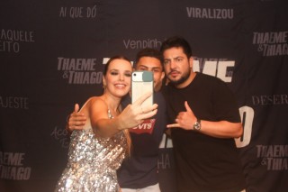 
<a style='margin-left: 5px;' class='btn btn-xs btn-social btn-facebook' href='https://www.facebook.com/sharer/sharer.php?u=https://www.galeramix.com.br/imagem/a129/800-800-90/conteudo/site_galerias/129/img1177.jpg' rel='popup' data-width='500' data-height='400'><i class='fa fa-facebook'></i>Compartilhar <span class='hidden-xs'>no Facebook</span>
</a> 
<a class='btn btn-default btn-xs' target='_blank' href='imagem/a129/800-800-90/conteudo/site_galerias/129/img1177.jpg'>
<span class='glyphicon glyphicon-cloud-download'></span> Salvar
</a>
