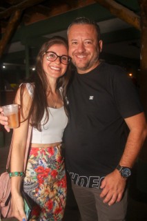 
<a style='margin-left: 5px;' class='btn btn-xs btn-social btn-facebook' href='https://www.facebook.com/sharer/sharer.php?u=https://www.galeramix.com.br/imagem/a129/800-800-90/conteudo/site_galerias/129/img1205.jpg' rel='popup' data-width='500' data-height='400'><i class='fa fa-facebook'></i>Compartilhar <span class='hidden-xs'>no Facebook</span>
</a> 
<a class='btn btn-default btn-xs' target='_blank' href='imagem/a129/800-800-90/conteudo/site_galerias/129/img1205.jpg'>
<span class='glyphicon glyphicon-cloud-download'></span> Salvar
</a>
