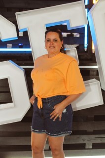 
                        <a style='margin-left: 5px;' class='btn btn-xs btn-social btn-facebook' href='https://www.facebook.com/sharer/sharer.php?u=https://www.galeramix.com.br/imagem/a132/800-800-90/conteudo/site_galerias/132/15-costelaco-do-jr-seco-100.jpg' rel='popup' data-width='500' data-height='400'><i class='fa fa-facebook'></i>Compartilhar <span class='hidden-xs'>no Facebook</span>
                    </a> 
                    <a class='btn btn-default btn-xs' target='_blank' href='imagem/a132/800-800-90/conteudo/site_galerias/132/15-costelaco-do-jr-seco-100.jpg'>
                        <span class='glyphicon glyphicon-cloud-download'></span> Salvar
                    </a>
                    