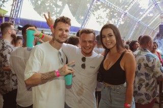 
<a style='margin-left: 5px;' class='btn btn-xs btn-social btn-facebook' href='https://www.facebook.com/sharer/sharer.php?u=https://www.galeramix.com.br/imagem/a132/800-800-90/conteudo/site_galerias/132/15-costelaco-do-jr-seco-111.jpg' rel='popup' data-width='500' data-height='400'><i class='fa fa-facebook'></i>Compartilhar <span class='hidden-xs'>no Facebook</span>
</a> 
<a class='btn btn-default btn-xs' target='_blank' href='imagem/a132/800-800-90/conteudo/site_galerias/132/15-costelaco-do-jr-seco-111.jpg'>
<span class='glyphicon glyphicon-cloud-download'></span> Salvar
</a>
