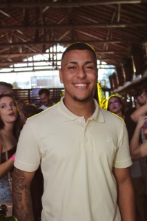 
<a style='margin-left: 5px;' class='btn btn-xs btn-social btn-facebook' href='https://www.facebook.com/sharer/sharer.php?u=https://www.galeramix.com.br/imagem/a132/800-800-90/conteudo/site_galerias/132/15-costelaco-do-jr-seco-113.jpg' rel='popup' data-width='500' data-height='400'><i class='fa fa-facebook'></i>Compartilhar <span class='hidden-xs'>no Facebook</span>
</a> 
<a class='btn btn-default btn-xs' target='_blank' href='imagem/a132/800-800-90/conteudo/site_galerias/132/15-costelaco-do-jr-seco-113.jpg'>
<span class='glyphicon glyphicon-cloud-download'></span> Salvar
</a>
