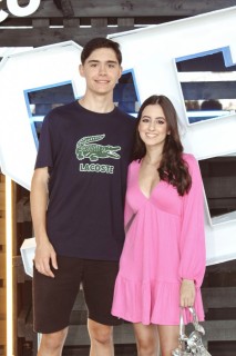 
<a style='margin-left: 5px;' class='btn btn-xs btn-social btn-facebook' href='https://www.facebook.com/sharer/sharer.php?u=https://www.galeramix.com.br/imagem/a132/800-800-90/conteudo/site_galerias/132/15-costelaco-do-jr-seco-20.jpg' rel='popup' data-width='500' data-height='400'><i class='fa fa-facebook'></i>Compartilhar <span class='hidden-xs'>no Facebook</span>
</a> 
<a class='btn btn-default btn-xs' target='_blank' href='imagem/a132/800-800-90/conteudo/site_galerias/132/15-costelaco-do-jr-seco-20.jpg'>
<span class='glyphicon glyphicon-cloud-download'></span> Salvar
</a>
