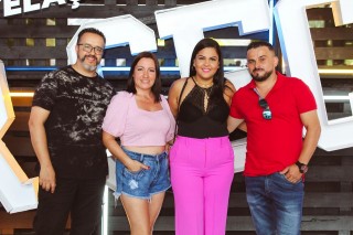 
<a style='margin-left: 5px;' class='btn btn-xs btn-social btn-facebook' href='https://www.facebook.com/sharer/sharer.php?u=https://www.galeramix.com.br/imagem/a132/800-800-90/conteudo/site_galerias/132/15-costelaco-do-jr-seco-31.jpg' rel='popup' data-width='500' data-height='400'><i class='fa fa-facebook'></i>Compartilhar <span class='hidden-xs'>no Facebook</span>
</a> 
<a class='btn btn-default btn-xs' target='_blank' href='imagem/a132/800-800-90/conteudo/site_galerias/132/15-costelaco-do-jr-seco-31.jpg'>
<span class='glyphicon glyphicon-cloud-download'></span> Salvar
</a>
