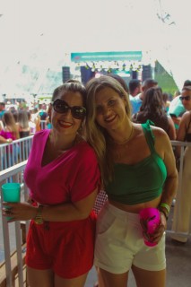 
<a style='margin-left: 5px;' class='btn btn-xs btn-social btn-facebook' href='https://www.facebook.com/sharer/sharer.php?u=https://www.galeramix.com.br/imagem/a132/800-800-90/conteudo/site_galerias/132/15-costelaco-do-jr-seco-38.jpg' rel='popup' data-width='500' data-height='400'><i class='fa fa-facebook'></i>Compartilhar <span class='hidden-xs'>no Facebook</span>
</a> 
<a class='btn btn-default btn-xs' target='_blank' href='imagem/a132/800-800-90/conteudo/site_galerias/132/15-costelaco-do-jr-seco-38.jpg'>
<span class='glyphicon glyphicon-cloud-download'></span> Salvar
</a>
