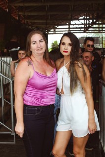 
<a style='margin-left: 5px;' class='btn btn-xs btn-social btn-facebook' href='https://www.facebook.com/sharer/sharer.php?u=https://www.galeramix.com.br/imagem/a132/800-800-90/conteudo/site_galerias/132/15-costelaco-do-jr-seco-40.jpg' rel='popup' data-width='500' data-height='400'><i class='fa fa-facebook'></i>Compartilhar <span class='hidden-xs'>no Facebook</span>
</a> 
<a class='btn btn-default btn-xs' target='_blank' href='imagem/a132/800-800-90/conteudo/site_galerias/132/15-costelaco-do-jr-seco-40.jpg'>
<span class='glyphicon glyphicon-cloud-download'></span> Salvar
</a>
