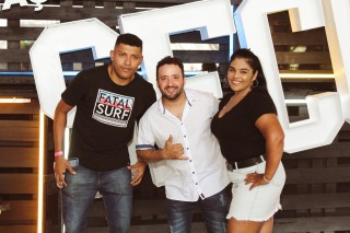 
<a style='margin-left: 5px;' class='btn btn-xs btn-social btn-facebook' href='https://www.facebook.com/sharer/sharer.php?u=https://www.galeramix.com.br/imagem/a132/800-800-90/conteudo/site_galerias/132/15-costelaco-do-jr-seco-5.jpg' rel='popup' data-width='500' data-height='400'><i class='fa fa-facebook'></i>Compartilhar <span class='hidden-xs'>no Facebook</span>
</a> 
<a class='btn btn-default btn-xs' target='_blank' href='imagem/a132/800-800-90/conteudo/site_galerias/132/15-costelaco-do-jr-seco-5.jpg'>
<span class='glyphicon glyphicon-cloud-download'></span> Salvar
</a>
