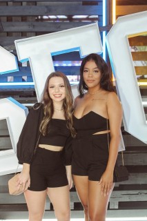 
<a style='margin-left: 5px;' class='btn btn-xs btn-social btn-facebook' href='https://www.facebook.com/sharer/sharer.php?u=https://www.galeramix.com.br/imagem/a132/800-800-90/conteudo/site_galerias/132/15-costelaco-do-jr-seco-65.jpg' rel='popup' data-width='500' data-height='400'><i class='fa fa-facebook'></i>Compartilhar <span class='hidden-xs'>no Facebook</span>
</a> 
<a class='btn btn-default btn-xs' target='_blank' href='imagem/a132/800-800-90/conteudo/site_galerias/132/15-costelaco-do-jr-seco-65.jpg'>
<span class='glyphicon glyphicon-cloud-download'></span> Salvar
</a>
