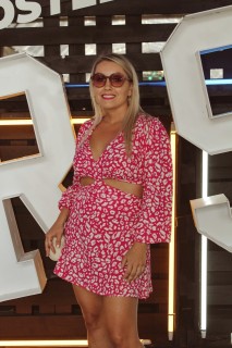 
<a style='margin-left: 5px;' class='btn btn-xs btn-social btn-facebook' href='https://www.facebook.com/sharer/sharer.php?u=https://www.galeramix.com.br/imagem/a132/800-800-90/conteudo/site_galerias/132/15-costelaco-do-jr-seco-8.jpg' rel='popup' data-width='500' data-height='400'><i class='fa fa-facebook'></i>Compartilhar <span class='hidden-xs'>no Facebook</span>
</a> 
<a class='btn btn-default btn-xs' target='_blank' href='imagem/a132/800-800-90/conteudo/site_galerias/132/15-costelaco-do-jr-seco-8.jpg'>
<span class='glyphicon glyphicon-cloud-download'></span> Salvar
</a>
