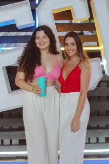 
<a style='margin-left: 5px;' class='btn btn-xs btn-social btn-facebook' href='https://www.facebook.com/sharer/sharer.php?u=https://www.galeramix.com.br/imagem/a132/800-800-90/conteudo/site_galerias/132/15-costelaco-do-jr-seco-91.jpg' rel='popup' data-width='500' data-height='400'><i class='fa fa-facebook'></i>Compartilhar <span class='hidden-xs'>no Facebook</span>
</a> 
<a class='btn btn-default btn-xs' target='_blank' href='imagem/a132/800-800-90/conteudo/site_galerias/132/15-costelaco-do-jr-seco-91.jpg'>
<span class='glyphicon glyphicon-cloud-download'></span> Salvar
</a>
