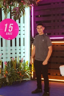 
<a style='margin-left: 5px;' class='btn btn-xs btn-social btn-facebook' href='https://www.facebook.com/sharer/sharer.php?u=https://www.galeramix.com.br/imagem/a132/800-800-90/conteudo/site_galerias/132/15-costelaco-do-jr-seco-97.jpg' rel='popup' data-width='500' data-height='400'><i class='fa fa-facebook'></i>Compartilhar <span class='hidden-xs'>no Facebook</span>
</a> 
<a class='btn btn-default btn-xs' target='_blank' href='imagem/a132/800-800-90/conteudo/site_galerias/132/15-costelaco-do-jr-seco-97.jpg'>
<span class='glyphicon glyphicon-cloud-download'></span> Salvar
</a>
