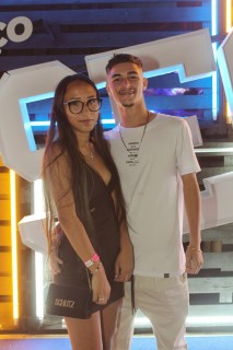 
<a style='margin-left: 5px;' class='btn btn-xs btn-social btn-facebook' href='https://www.facebook.com/sharer/sharer.php?u=https://www.galeramix.com.br/imagem/a132/800-800-90/conteudo/site_galerias/132/15-costelaco-do-junior-seco-78.jpg' rel='popup' data-width='500' data-height='400'><i class='fa fa-facebook'></i>Compartilhar <span class='hidden-xs'>no Facebook</span>
</a> 
<a class='btn btn-default btn-xs' target='_blank' href='imagem/a132/800-800-90/conteudo/site_galerias/132/15-costelaco-do-junior-seco-78.jpg'>
<span class='glyphicon glyphicon-cloud-download'></span> Salvar
</a>
