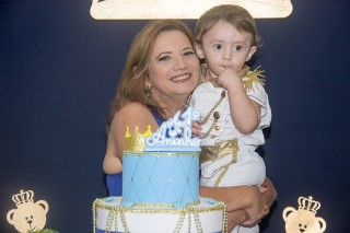 
<a style='margin-left: 5px;' class='btn btn-xs btn-social btn-facebook' href='https://www.facebook.com/sharer/sharer.php?u=https://www.galeramix.com.br/imagem/a14/800-800-90/conteudo/site_galerias/14/primeiro-aninho-pietro-18.jpg' rel='popup' data-width='500' data-height='400'><i class='fa fa-facebook'></i>Compartilhar <span class='hidden-xs'>no Facebook</span>
</a> 
<a class='btn btn-default btn-xs' target='_blank' href='imagem/a14/800-800-90/conteudo/site_galerias/14/primeiro-aninho-pietro-18.jpg'>
<span class='glyphicon glyphicon-cloud-download'></span> Salvar
</a>
