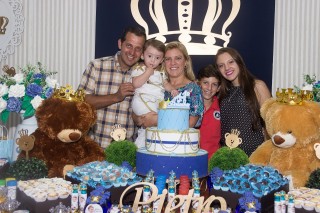 
<a style='margin-left: 5px;' class='btn btn-xs btn-social btn-facebook' href='https://www.facebook.com/sharer/sharer.php?u=https://www.galeramix.com.br/imagem/a14/800-800-90/conteudo/site_galerias/14/primeiro-aninho-pietro-48.jpg' rel='popup' data-width='500' data-height='400'><i class='fa fa-facebook'></i>Compartilhar <span class='hidden-xs'>no Facebook</span>
</a> 
<a class='btn btn-default btn-xs' target='_blank' href='imagem/a14/800-800-90/conteudo/site_galerias/14/primeiro-aninho-pietro-48.jpg'>
<span class='glyphicon glyphicon-cloud-download'></span> Salvar
</a>
