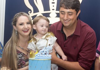 
<a style='margin-left: 5px;' class='btn btn-xs btn-social btn-facebook' href='https://www.facebook.com/sharer/sharer.php?u=https://www.galeramix.com.br/imagem/a14/800-800-90/conteudo/site_galerias/14/primeiro-aninho-pietro-83.jpg' rel='popup' data-width='500' data-height='400'><i class='fa fa-facebook'></i>Compartilhar <span class='hidden-xs'>no Facebook</span>
</a> 
<a class='btn btn-default btn-xs' target='_blank' href='imagem/a14/800-800-90/conteudo/site_galerias/14/primeiro-aninho-pietro-83.jpg'>
<span class='glyphicon glyphicon-cloud-download'></span> Salvar
</a>
