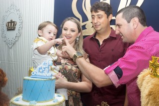 
<a style='margin-left: 5px;' class='btn btn-xs btn-social btn-facebook' href='https://www.facebook.com/sharer/sharer.php?u=https://www.galeramix.com.br/imagem/a14/800-800-90/conteudo/site_galerias/14/primeiro-aninho-pietro-87.jpg' rel='popup' data-width='500' data-height='400'><i class='fa fa-facebook'></i>Compartilhar <span class='hidden-xs'>no Facebook</span>
</a> 
<a class='btn btn-default btn-xs' target='_blank' href='imagem/a14/800-800-90/conteudo/site_galerias/14/primeiro-aninho-pietro-87.jpg'>
<span class='glyphicon glyphicon-cloud-download'></span> Salvar
</a>
