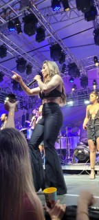 
                    <a style='margin-left: 5px;' class='btn btn-xs btn-social btn-facebook' href='https://www.facebook.com/sharer/sharer.php?u=https://www.galeramix.com.br/imagem/a151/800-800-90/conteudo/site_galerias/151/20240203223829.jpg' rel='popup' data-width='500' data-height='400'><i class='fa fa-facebook'></i>Compartilhar <span class='hidden-xs'>no Facebook</span>
                </a> 
                <a class='btn btn-default btn-xs' target='_blank' href='imagem/a151/800-800-90/conteudo/site_galerias/151/20240203223829.jpg'>
                    <span class='glyphicon glyphicon-cloud-download'></span> Salvar
                </a>
                