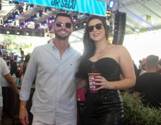 
<a style='margin-left: 5px;' class='btn btn-xs btn-social btn-facebook' href='https://www.facebook.com/sharer/sharer.php?u=https://www.galeramix.com.br/imagem/a151/800-800-90/conteudo/site_galerias/151/img6334.jpg' rel='popup' data-width='500' data-height='400'><i class='fa fa-facebook'></i>Compartilhar <span class='hidden-xs'>no Facebook</span>
</a> 
<a class='btn btn-default btn-xs' target='_blank' href='imagem/a151/800-800-90/conteudo/site_galerias/151/img6334.jpg'>
<span class='glyphicon glyphicon-cloud-download'></span> Salvar
</a>
