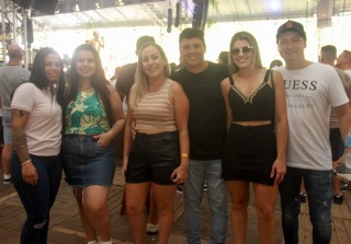 
<a style='margin-left: 5px;' class='btn btn-xs btn-social btn-facebook' href='https://www.facebook.com/sharer/sharer.php?u=https://www.galeramix.com.br/imagem/a151/800-800-90/conteudo/site_galerias/151/img6337.jpg' rel='popup' data-width='500' data-height='400'><i class='fa fa-facebook'></i>Compartilhar <span class='hidden-xs'>no Facebook</span>
</a> 
<a class='btn btn-default btn-xs' target='_blank' href='imagem/a151/800-800-90/conteudo/site_galerias/151/img6337.jpg'>
<span class='glyphicon glyphicon-cloud-download'></span> Salvar
</a>
