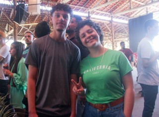 
<a style='margin-left: 5px;' class='btn btn-xs btn-social btn-facebook' href='https://www.facebook.com/sharer/sharer.php?u=https://www.galeramix.com.br/imagem/a151/800-800-90/conteudo/site_galerias/151/img6345.jpg' rel='popup' data-width='500' data-height='400'><i class='fa fa-facebook'></i>Compartilhar <span class='hidden-xs'>no Facebook</span>
</a> 
<a class='btn btn-default btn-xs' target='_blank' href='imagem/a151/800-800-90/conteudo/site_galerias/151/img6345.jpg'>
<span class='glyphicon glyphicon-cloud-download'></span> Salvar
</a>
