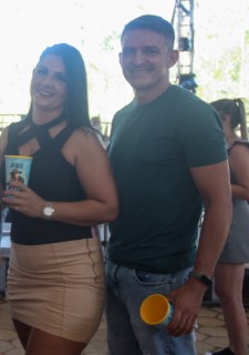 
<a style='margin-left: 5px;' class='btn btn-xs btn-social btn-facebook' href='https://www.facebook.com/sharer/sharer.php?u=https://www.galeramix.com.br/imagem/a151/800-800-90/conteudo/site_galerias/151/img6351-2.jpg' rel='popup' data-width='500' data-height='400'><i class='fa fa-facebook'></i>Compartilhar <span class='hidden-xs'>no Facebook</span>
</a> 
<a class='btn btn-default btn-xs' target='_blank' href='imagem/a151/800-800-90/conteudo/site_galerias/151/img6351-2.jpg'>
<span class='glyphicon glyphicon-cloud-download'></span> Salvar
</a>
