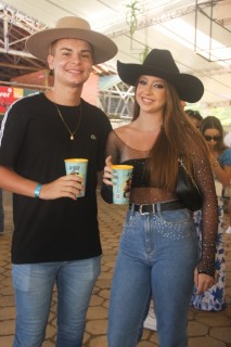 
<a style='margin-left: 5px;' class='btn btn-xs btn-social btn-facebook' href='https://www.facebook.com/sharer/sharer.php?u=https://www.galeramix.com.br/imagem/a151/800-800-90/conteudo/site_galerias/151/img6353.jpg' rel='popup' data-width='500' data-height='400'><i class='fa fa-facebook'></i>Compartilhar <span class='hidden-xs'>no Facebook</span>
</a> 
<a class='btn btn-default btn-xs' target='_blank' href='imagem/a151/800-800-90/conteudo/site_galerias/151/img6353.jpg'>
<span class='glyphicon glyphicon-cloud-download'></span> Salvar
</a>
