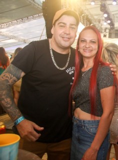 
<a style='margin-left: 5px;' class='btn btn-xs btn-social btn-facebook' href='https://www.facebook.com/sharer/sharer.php?u=https://www.galeramix.com.br/imagem/a151/800-800-90/conteudo/site_galerias/151/img6366-3.jpg' rel='popup' data-width='500' data-height='400'><i class='fa fa-facebook'></i>Compartilhar <span class='hidden-xs'>no Facebook</span>
</a> 
<a class='btn btn-default btn-xs' target='_blank' href='imagem/a151/800-800-90/conteudo/site_galerias/151/img6366-3.jpg'>
<span class='glyphicon glyphicon-cloud-download'></span> Salvar
</a>
