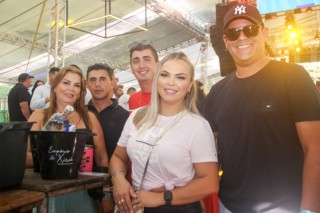 
<a style='margin-left: 5px;' class='btn btn-xs btn-social btn-facebook' href='https://www.facebook.com/sharer/sharer.php?u=https://www.galeramix.com.br/imagem/a151/800-800-90/conteudo/site_galerias/151/img6367.jpg' rel='popup' data-width='500' data-height='400'><i class='fa fa-facebook'></i>Compartilhar <span class='hidden-xs'>no Facebook</span>
</a> 
<a class='btn btn-default btn-xs' target='_blank' href='imagem/a151/800-800-90/conteudo/site_galerias/151/img6367.jpg'>
<span class='glyphicon glyphicon-cloud-download'></span> Salvar
</a>
