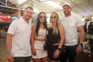 
<a style='margin-left: 5px;' class='btn btn-xs btn-social btn-facebook' href='https://www.facebook.com/sharer/sharer.php?u=https://www.galeramix.com.br/imagem/a151/800-800-90/conteudo/site_galerias/151/img6370.jpg' rel='popup' data-width='500' data-height='400'><i class='fa fa-facebook'></i>Compartilhar <span class='hidden-xs'>no Facebook</span>
</a> 
<a class='btn btn-default btn-xs' target='_blank' href='imagem/a151/800-800-90/conteudo/site_galerias/151/img6370.jpg'>
<span class='glyphicon glyphicon-cloud-download'></span> Salvar
</a>
