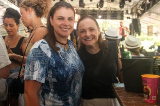 
<a style='margin-left: 5px;' class='btn btn-xs btn-social btn-facebook' href='https://www.facebook.com/sharer/sharer.php?u=https://www.galeramix.com.br/imagem/a151/800-800-90/conteudo/site_galerias/151/img6377.jpg' rel='popup' data-width='500' data-height='400'><i class='fa fa-facebook'></i>Compartilhar <span class='hidden-xs'>no Facebook</span>
</a> 
<a class='btn btn-default btn-xs' target='_blank' href='imagem/a151/800-800-90/conteudo/site_galerias/151/img6377.jpg'>
<span class='glyphicon glyphicon-cloud-download'></span> Salvar
</a>
