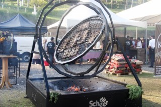 
<a style='margin-left: 5px;' class='btn btn-xs btn-social btn-facebook' href='https://www.facebook.com/sharer/sharer.php?u=https://www.galeramix.com.br/imagem/a151/800-800-90/conteudo/site_galerias/151/img6388.jpg' rel='popup' data-width='500' data-height='400'><i class='fa fa-facebook'></i>Compartilhar <span class='hidden-xs'>no Facebook</span>
</a> 
<a class='btn btn-default btn-xs' target='_blank' href='imagem/a151/800-800-90/conteudo/site_galerias/151/img6388.jpg'>
<span class='glyphicon glyphicon-cloud-download'></span> Salvar
</a>
