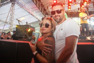 
<a style='margin-left: 5px;' class='btn btn-xs btn-social btn-facebook' href='https://www.facebook.com/sharer/sharer.php?u=https://www.galeramix.com.br/imagem/a151/800-800-90/conteudo/site_galerias/151/img6418.jpg' rel='popup' data-width='500' data-height='400'><i class='fa fa-facebook'></i>Compartilhar <span class='hidden-xs'>no Facebook</span>
</a> 
<a class='btn btn-default btn-xs' target='_blank' href='imagem/a151/800-800-90/conteudo/site_galerias/151/img6418.jpg'>
<span class='glyphicon glyphicon-cloud-download'></span> Salvar
</a>
