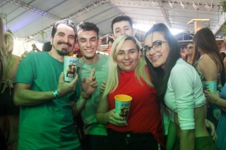 
<a style='margin-left: 5px;' class='btn btn-xs btn-social btn-facebook' href='https://www.facebook.com/sharer/sharer.php?u=https://www.galeramix.com.br/imagem/a151/800-800-90/conteudo/site_galerias/151/img6421.jpg' rel='popup' data-width='500' data-height='400'><i class='fa fa-facebook'></i>Compartilhar <span class='hidden-xs'>no Facebook</span>
</a> 
<a class='btn btn-default btn-xs' target='_blank' href='imagem/a151/800-800-90/conteudo/site_galerias/151/img6421.jpg'>
<span class='glyphicon glyphicon-cloud-download'></span> Salvar
</a>
