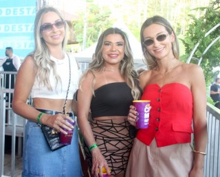 
<a style='margin-left: 5px;' class='btn btn-xs btn-social btn-facebook' href='https://www.facebook.com/sharer/sharer.php?u=https://www.galeramix.com.br/imagem/a151/800-800-90/conteudo/site_galerias/151/img6437.jpg' rel='popup' data-width='500' data-height='400'><i class='fa fa-facebook'></i>Compartilhar <span class='hidden-xs'>no Facebook</span>
</a> 
<a class='btn btn-default btn-xs' target='_blank' href='imagem/a151/800-800-90/conteudo/site_galerias/151/img6437.jpg'>
<span class='glyphicon glyphicon-cloud-download'></span> Salvar
</a>
