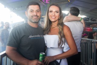 
<a style='margin-left: 5px;' class='btn btn-xs btn-social btn-facebook' href='https://www.facebook.com/sharer/sharer.php?u=https://www.galeramix.com.br/imagem/a151/800-800-90/conteudo/site_galerias/151/img6446.jpg' rel='popup' data-width='500' data-height='400'><i class='fa fa-facebook'></i>Compartilhar <span class='hidden-xs'>no Facebook</span>
</a> 
<a class='btn btn-default btn-xs' target='_blank' href='imagem/a151/800-800-90/conteudo/site_galerias/151/img6446.jpg'>
<span class='glyphicon glyphicon-cloud-download'></span> Salvar
</a>
