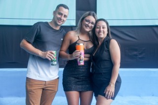 
<a style='margin-left: 5px;' class='btn btn-xs btn-social btn-facebook' href='https://www.facebook.com/sharer/sharer.php?u=https://www.galeramix.com.br/imagem/a151/800-800-90/conteudo/site_galerias/151/img6476.jpg' rel='popup' data-width='500' data-height='400'><i class='fa fa-facebook'></i>Compartilhar <span class='hidden-xs'>no Facebook</span>
</a> 
<a class='btn btn-default btn-xs' target='_blank' href='imagem/a151/800-800-90/conteudo/site_galerias/151/img6476.jpg'>
<span class='glyphicon glyphicon-cloud-download'></span> Salvar
</a>
