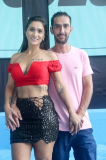 
<a style='margin-left: 5px;' class='btn btn-xs btn-social btn-facebook' href='https://www.facebook.com/sharer/sharer.php?u=https://www.galeramix.com.br/imagem/a151/800-800-90/conteudo/site_galerias/151/img6505.jpg' rel='popup' data-width='500' data-height='400'><i class='fa fa-facebook'></i>Compartilhar <span class='hidden-xs'>no Facebook</span>
</a> 
<a class='btn btn-default btn-xs' target='_blank' href='imagem/a151/800-800-90/conteudo/site_galerias/151/img6505.jpg'>
<span class='glyphicon glyphicon-cloud-download'></span> Salvar
</a>
