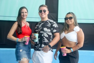 
<a style='margin-left: 5px;' class='btn btn-xs btn-social btn-facebook' href='https://www.facebook.com/sharer/sharer.php?u=https://www.galeramix.com.br/imagem/a151/800-800-90/conteudo/site_galerias/151/img6524.jpg' rel='popup' data-width='500' data-height='400'><i class='fa fa-facebook'></i>Compartilhar <span class='hidden-xs'>no Facebook</span>
</a> 
<a class='btn btn-default btn-xs' target='_blank' href='imagem/a151/800-800-90/conteudo/site_galerias/151/img6524.jpg'>
<span class='glyphicon glyphicon-cloud-download'></span> Salvar
</a>
