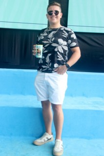 
<a style='margin-left: 5px;' class='btn btn-xs btn-social btn-facebook' href='https://www.facebook.com/sharer/sharer.php?u=https://www.galeramix.com.br/imagem/a151/800-800-90/conteudo/site_galerias/151/img6526.jpg' rel='popup' data-width='500' data-height='400'><i class='fa fa-facebook'></i>Compartilhar <span class='hidden-xs'>no Facebook</span>
</a> 
<a class='btn btn-default btn-xs' target='_blank' href='imagem/a151/800-800-90/conteudo/site_galerias/151/img6526.jpg'>
<span class='glyphicon glyphicon-cloud-download'></span> Salvar
</a>
