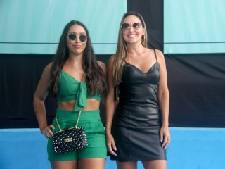 
<a style='margin-left: 5px;' class='btn btn-xs btn-social btn-facebook' href='https://www.facebook.com/sharer/sharer.php?u=https://www.galeramix.com.br/imagem/a151/800-800-90/conteudo/site_galerias/151/img6536.jpg' rel='popup' data-width='500' data-height='400'><i class='fa fa-facebook'></i>Compartilhar <span class='hidden-xs'>no Facebook</span>
</a> 
<a class='btn btn-default btn-xs' target='_blank' href='imagem/a151/800-800-90/conteudo/site_galerias/151/img6536.jpg'>
<span class='glyphicon glyphicon-cloud-download'></span> Salvar
</a>
