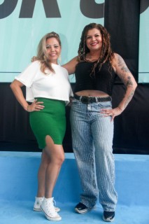 
<a style='margin-left: 5px;' class='btn btn-xs btn-social btn-facebook' href='https://www.facebook.com/sharer/sharer.php?u=https://www.galeramix.com.br/imagem/a151/800-800-90/conteudo/site_galerias/151/img6555.jpg' rel='popup' data-width='500' data-height='400'><i class='fa fa-facebook'></i>Compartilhar <span class='hidden-xs'>no Facebook</span>
</a> 
<a class='btn btn-default btn-xs' target='_blank' href='imagem/a151/800-800-90/conteudo/site_galerias/151/img6555.jpg'>
<span class='glyphicon glyphicon-cloud-download'></span> Salvar
</a>
