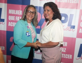 
    <a style='margin-left: 5px;' class='btn btn-xs btn-social btn-facebook' href='https://www.facebook.com/sharer/sharer.php?u=https://www.galeramix.com.br/imagem/a157/800-800-90/conteudo/site_galerias/157/pl-mulher-tijucas-106.jpg' rel='popup' data-width='500' data-height='400'><i class='fa fa-facebook'></i>Compartilhar <span class='hidden-xs'>no Facebook</span>
</a> 
<a class='btn btn-default btn-xs' target='_blank' href='imagem/a157/800-800-90/conteudo/site_galerias/157/pl-mulher-tijucas-106.jpg'>
    <span class='glyphicon glyphicon-cloud-download'></span> Salvar
</a>
