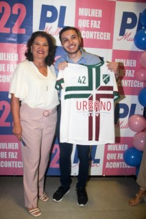 
<a style='margin-left: 5px;' class='btn btn-xs btn-social btn-facebook' href='https://www.facebook.com/sharer/sharer.php?u=https://www.galeramix.com.br/imagem/a157/800-800-90/conteudo/site_galerias/157/pl-mulher-tijucas-112.jpg' rel='popup' data-width='500' data-height='400'><i class='fa fa-facebook'></i>Compartilhar <span class='hidden-xs'>no Facebook</span>
</a> 
<a class='btn btn-default btn-xs' target='_blank' href='imagem/a157/800-800-90/conteudo/site_galerias/157/pl-mulher-tijucas-112.jpg'>
<span class='glyphicon glyphicon-cloud-download'></span> Salvar
</a>
