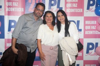 
<a style='margin-left: 5px;' class='btn btn-xs btn-social btn-facebook' href='https://www.facebook.com/sharer/sharer.php?u=https://www.galeramix.com.br/imagem/a157/800-800-90/conteudo/site_galerias/157/pl-mulher-tijucas-124.jpg' rel='popup' data-width='500' data-height='400'><i class='fa fa-facebook'></i>Compartilhar <span class='hidden-xs'>no Facebook</span>
</a> 
<a class='btn btn-default btn-xs' target='_blank' href='imagem/a157/800-800-90/conteudo/site_galerias/157/pl-mulher-tijucas-124.jpg'>
<span class='glyphicon glyphicon-cloud-download'></span> Salvar
</a>
