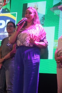 
<a style='margin-left: 5px;' class='btn btn-xs btn-social btn-facebook' href='https://www.facebook.com/sharer/sharer.php?u=https://www.galeramix.com.br/imagem/a157/800-800-90/conteudo/site_galerias/157/pl-mulher-tijucas-149.jpg' rel='popup' data-width='500' data-height='400'><i class='fa fa-facebook'></i>Compartilhar <span class='hidden-xs'>no Facebook</span>
</a> 
<a class='btn btn-default btn-xs' target='_blank' href='imagem/a157/800-800-90/conteudo/site_galerias/157/pl-mulher-tijucas-149.jpg'>
<span class='glyphicon glyphicon-cloud-download'></span> Salvar
</a>
